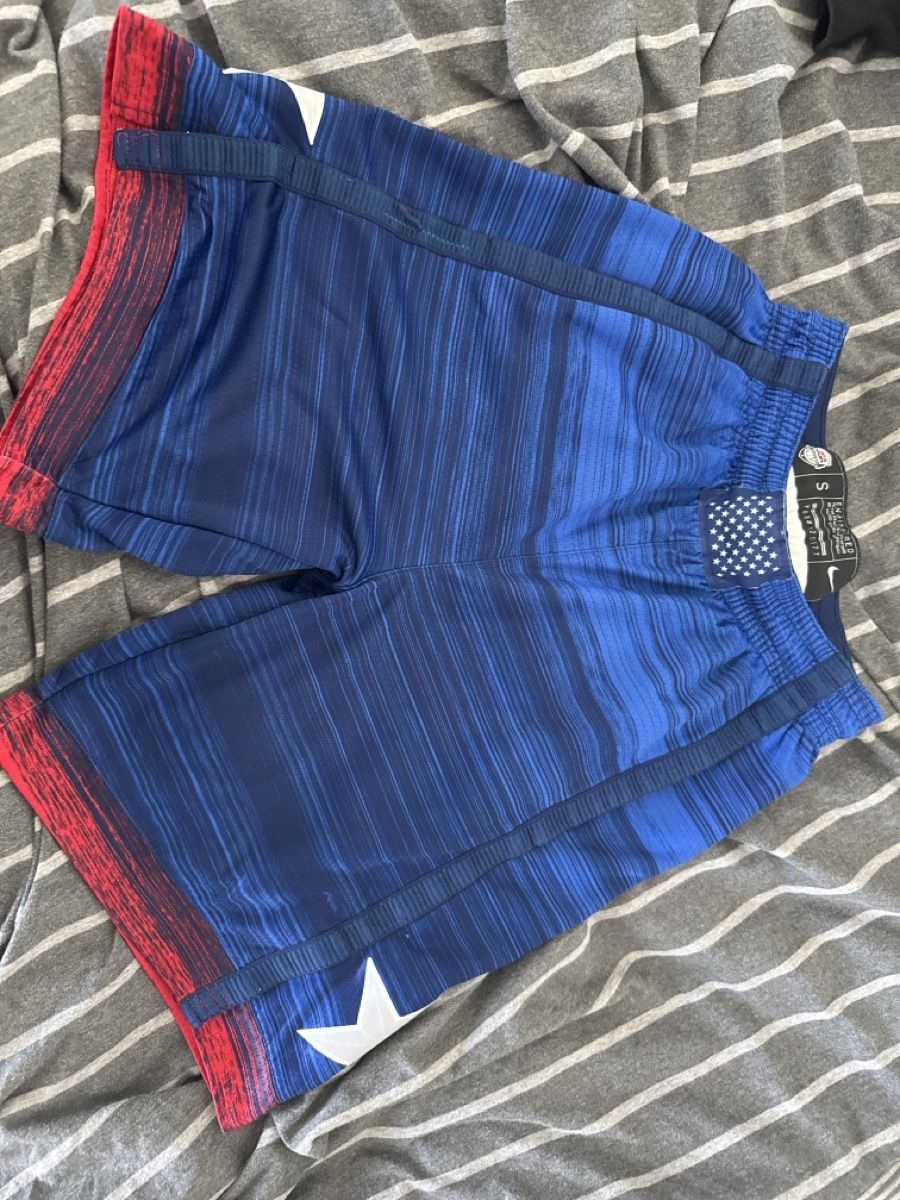 Nike Pantaloni: TEAM USA - Basketball shorts  – Usato da Aesch BL venduto da ida_x65l