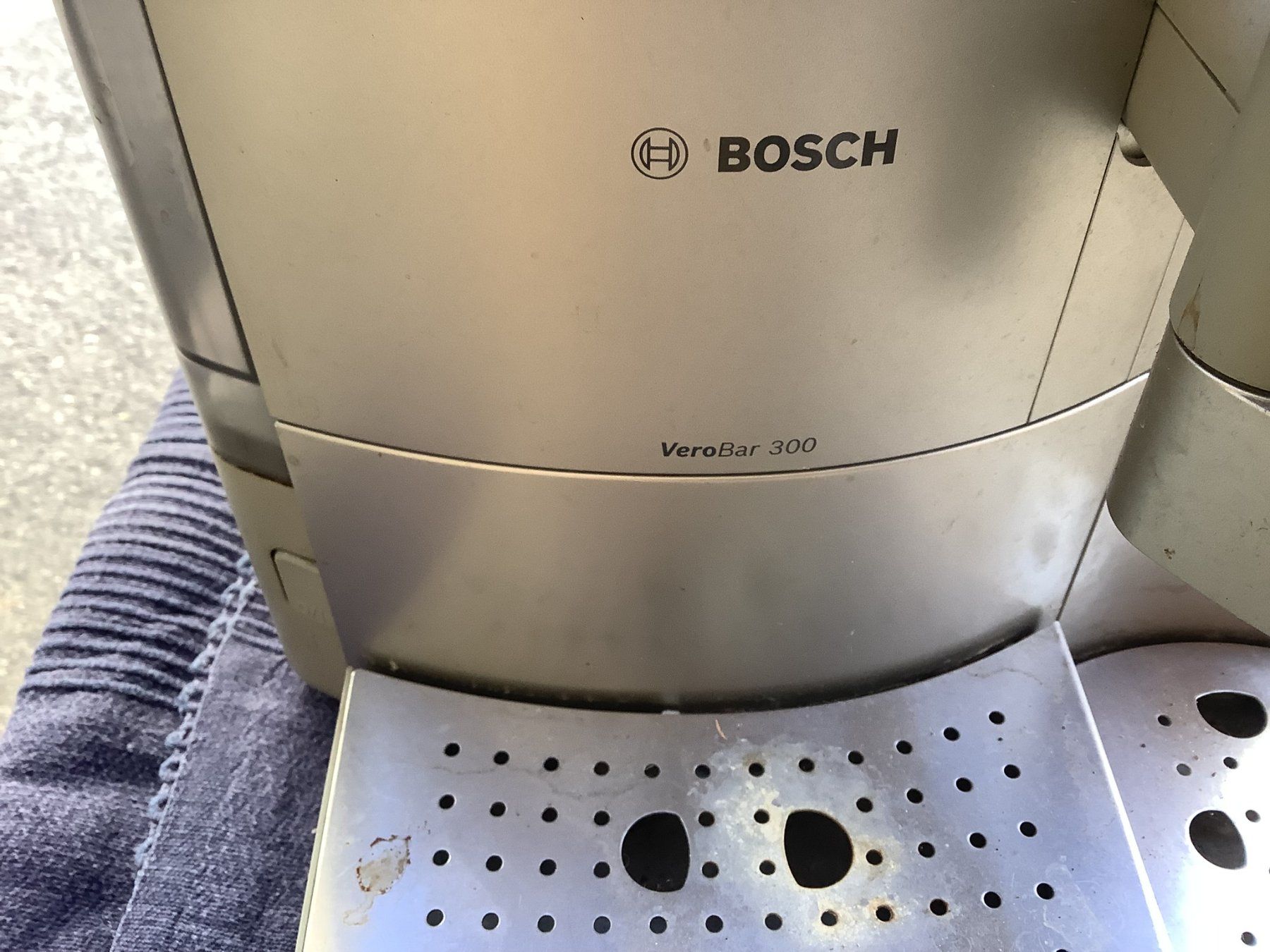 Bosch Macchine per caffè & Macchine per espresso: KAFFEMASCHINE VOLLAUTOMAT – Difettoso da Glarus venduto da Mdelphi 8