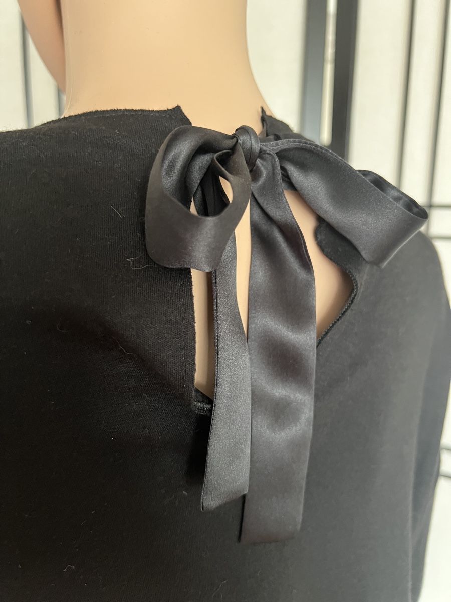 Miu Miu Maglioni & Felpe: Miu Miu Pullover, XS gross geschnitten – Usato da Bergdietikon venduto da pinkerton13 3