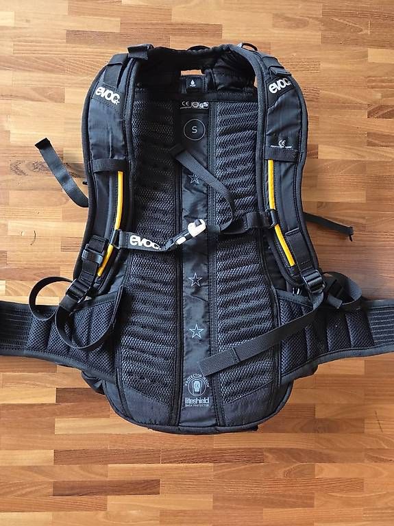 Evoc Zaini: Evoc FR Trail Blackline 20L Protektoren-Rucksack Biken – Usato da Luzern venduto da Siimii 4