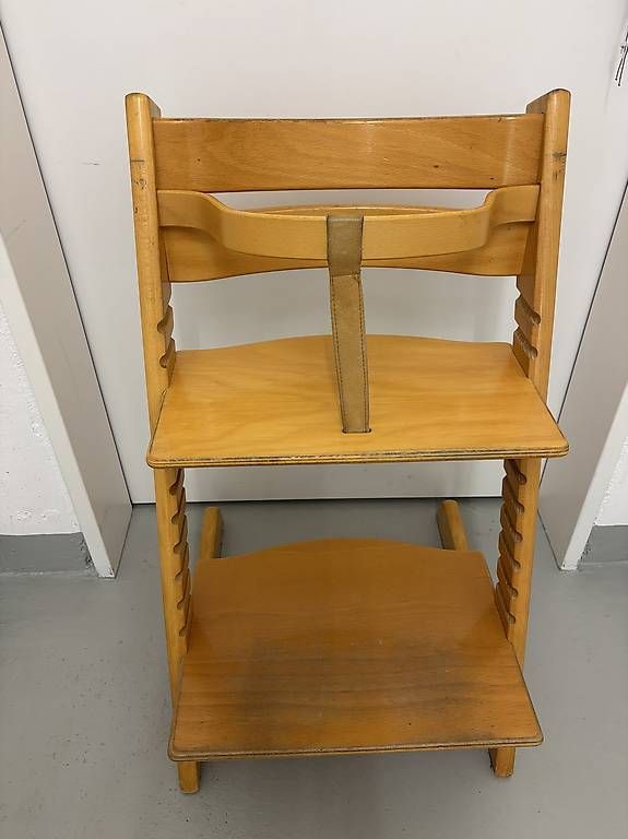 Stokke Chaises hautes: Stokke Trip Trap – D'occasion à Büron par DanyP