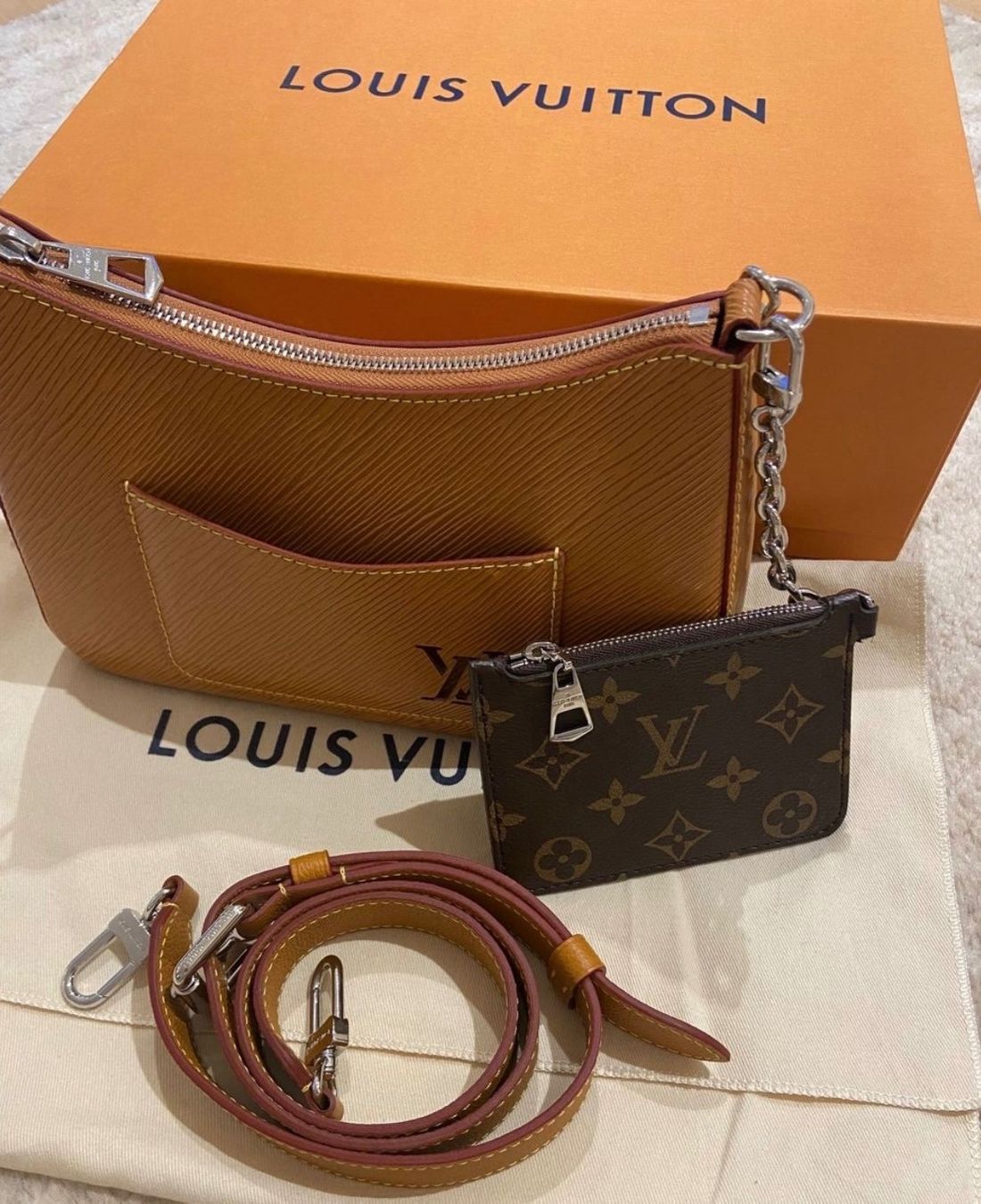 Louis Vuitton Borse da donna: Louis vuitton Marelle – Nuovo (secondo la descrizione) da Ruggell venduto da expoli 4