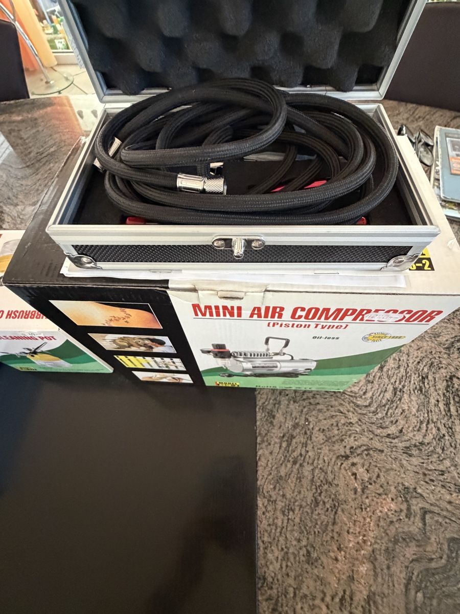 Compressori: AIRBRUSH CLEANING POT UND KOMPRESSOR – Usato da Bellach venduto da Chnudi38 3