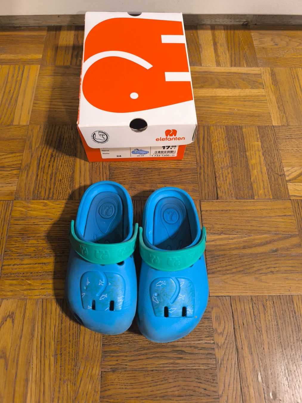 Elefanten Schuhe für Jungen: Elefanten Clogs / Hausschuhe Gr. 24 – Gebraucht aus Gams von MissTraveller