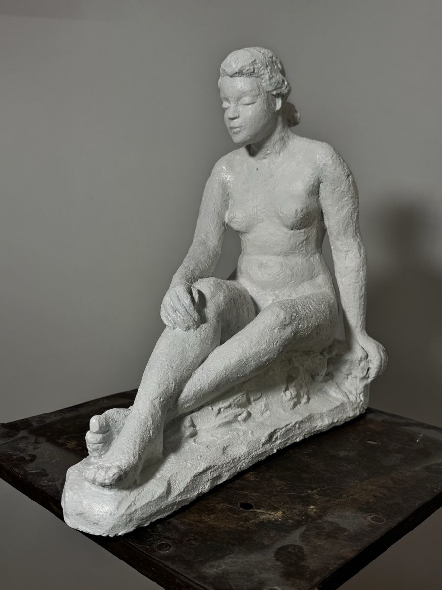 Sculture & Statue: Sitzende Gipsfigur Frauenakt – Usato da Villmergen venduto da Kunstraum.ch 1