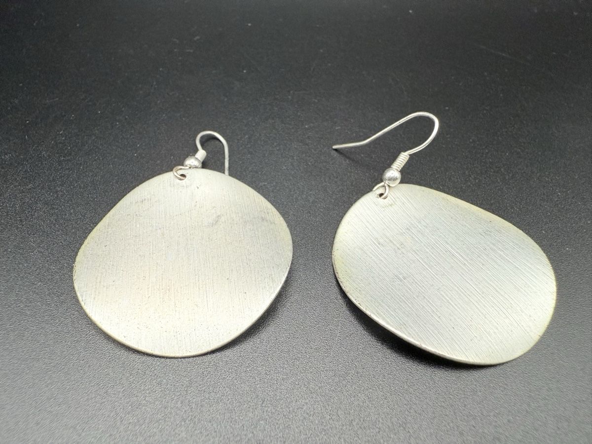 Orecchini pendenti & Orecchini a lobo: Silberfarbene Ohrhänger, Minimal-Stil – Usato da Lamone venduto da LaCantinaMagica 3