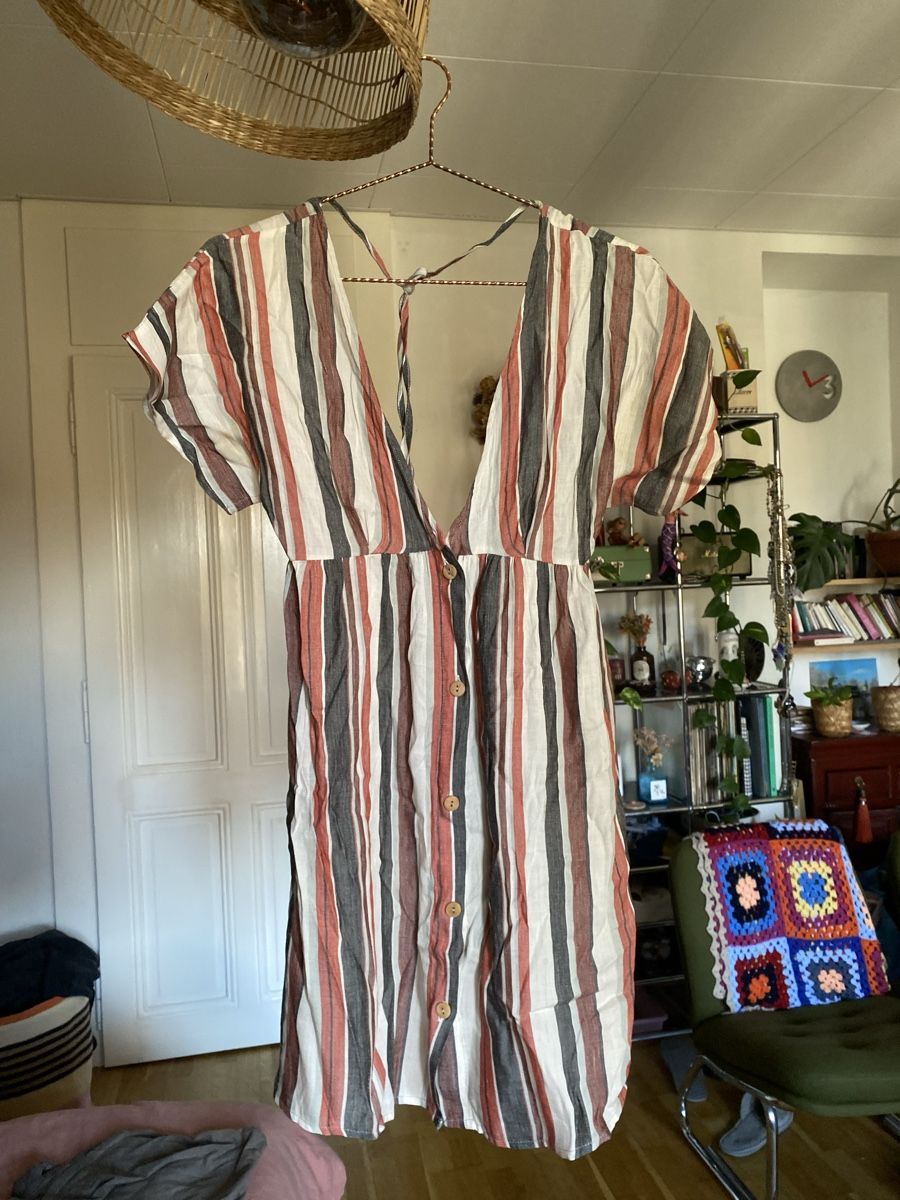 Vestiti: Robe d'été rayée, idéale pour la plage - Taille S/M – Usato da Lausanne venduto da els_wlr2