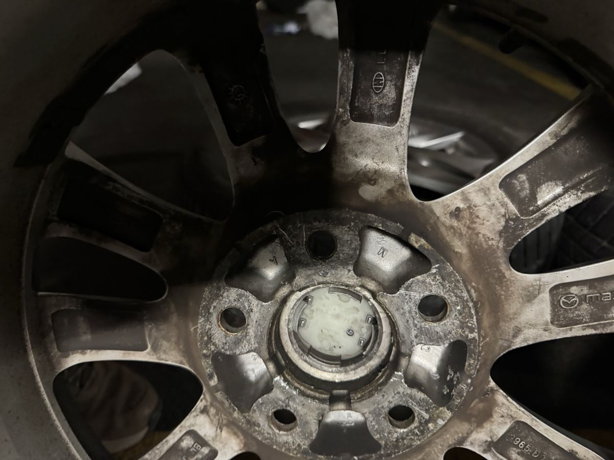 Pneumatici & Ruote complete: Roues Mazda – Usato da Vevey venduto da Chupita-met 4