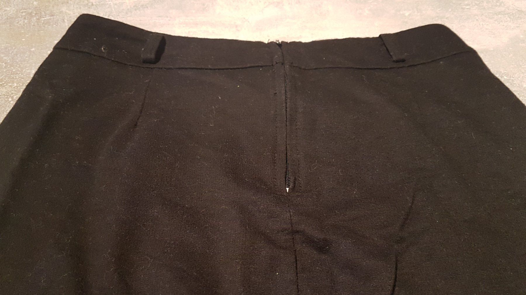 Gonne: Mini jupe noire taille XS – Usato da Villiers venduto da san_jn5w 2