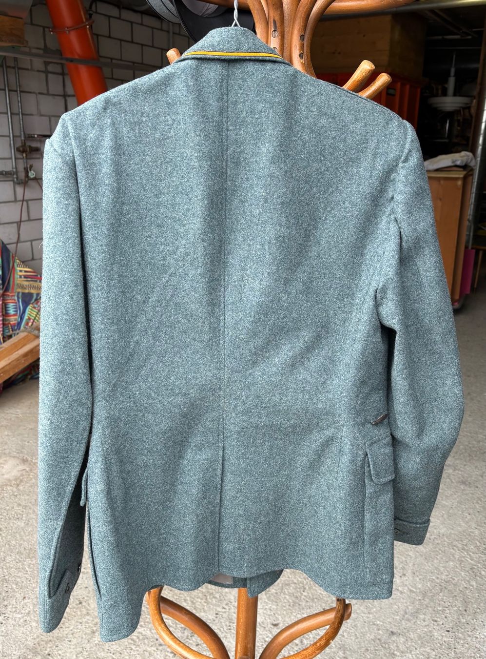 Schweizer Armee Uniformi: Original Schweizer Militär Jacke – Usato da Lüchingen venduto da Eeizo 3