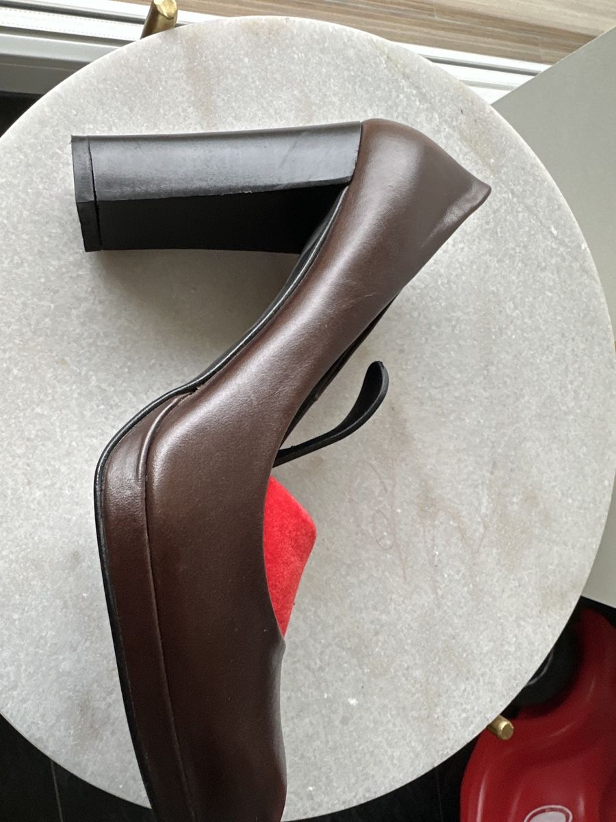 Scarpe da donna: Pumps braun Leder 39 – Usato da Däniken SO venduto da NBdesign 1
