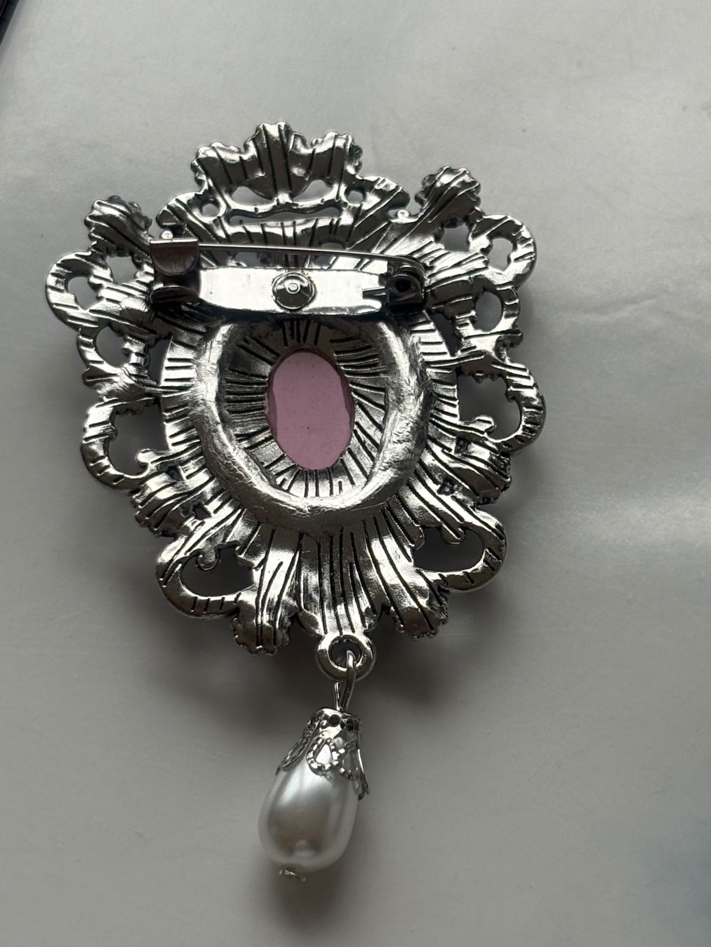 Broschen & Nadeln: Luxus Elegante  Brosche mit Kunstperlen Farbe: Silber – Neu (gemäss Beschreibung) aus Biel-Bienne von Roserosse13 3