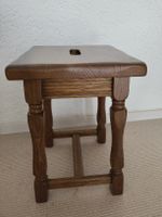 Hocker aus Holz