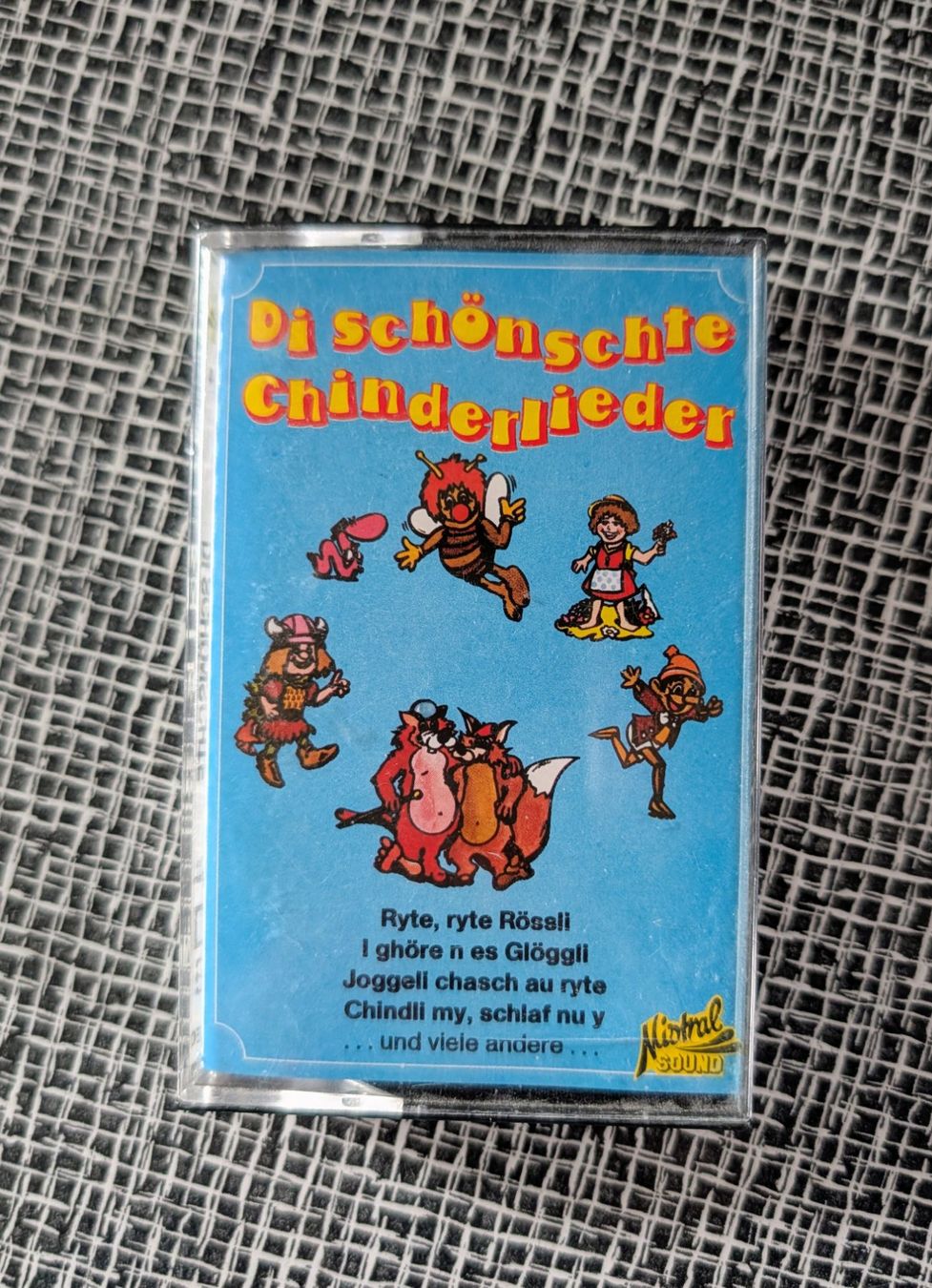Musicassette: "Di schönschte Chinderlieder" - Kassette! – Usato da Nänikon venduto da Haexli_70