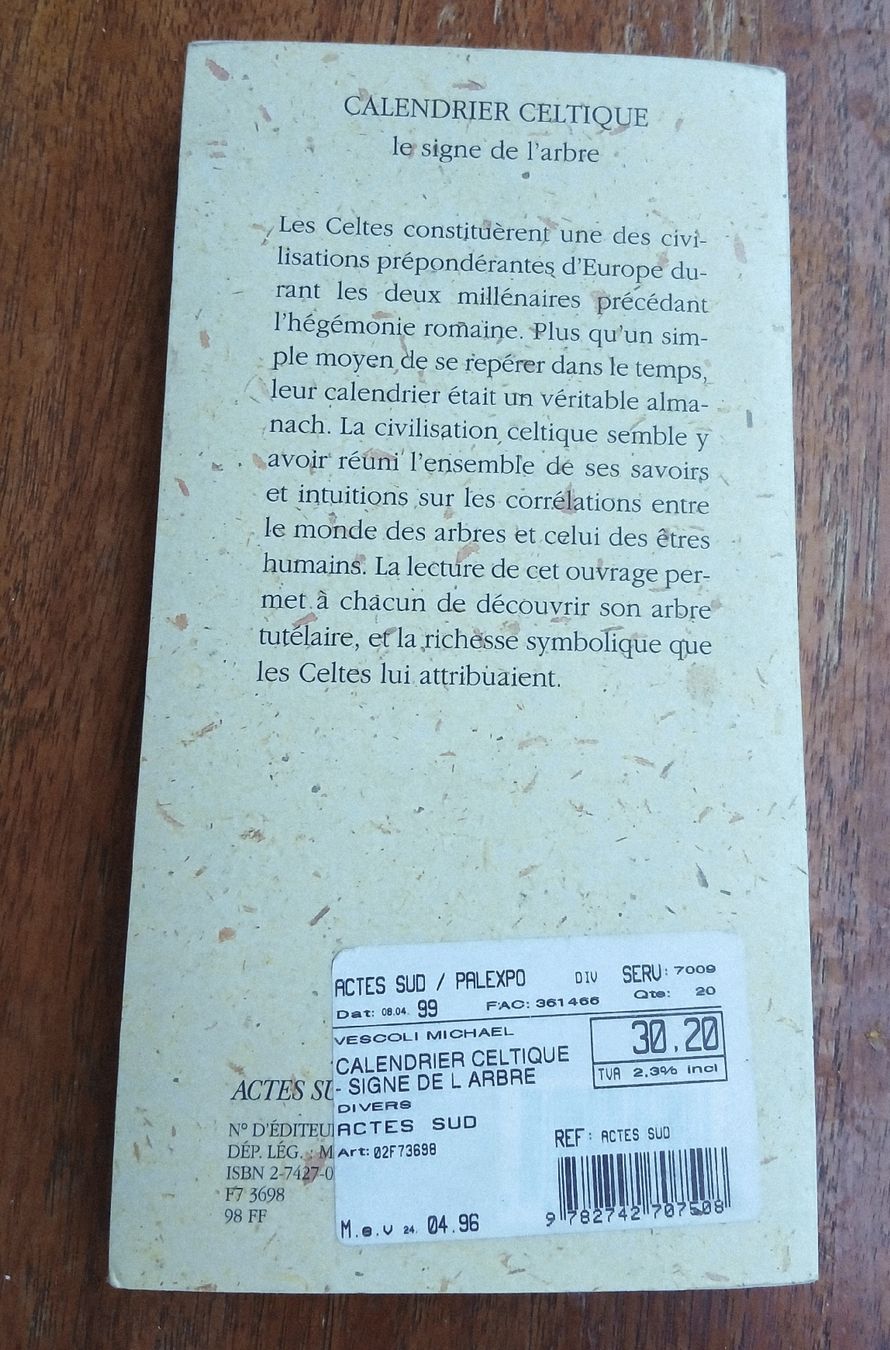 Libri:  Calendrier Celtique - Michaël Vescoli  – Usato da Sciernes-d'Albeuve venduto da Dojo004 4