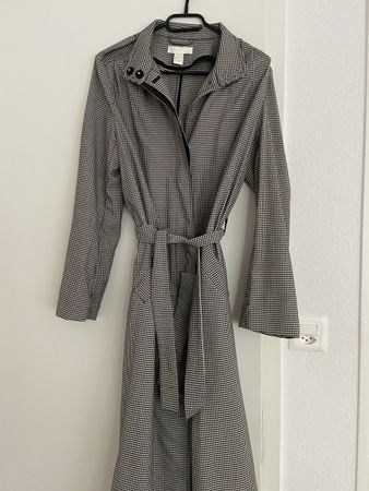 Damen Mantel H&M schwarz weiss kariert Grösse 34 neuwertig