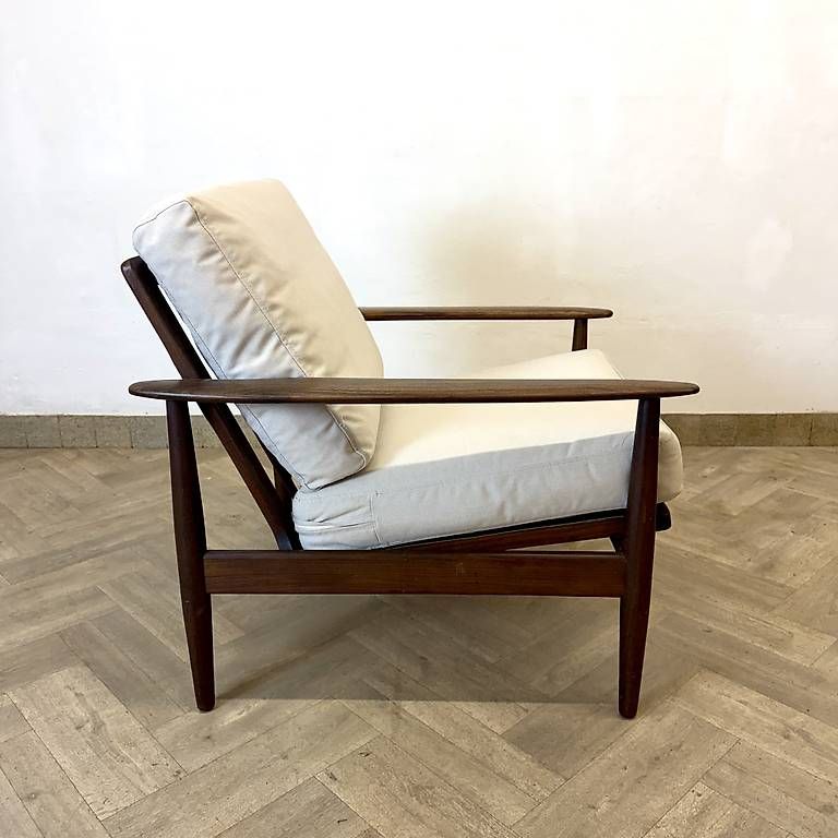 Poltrone: Mid Century danish walnut Easy Chair – Usato da basel venduto da vintory.ch 4