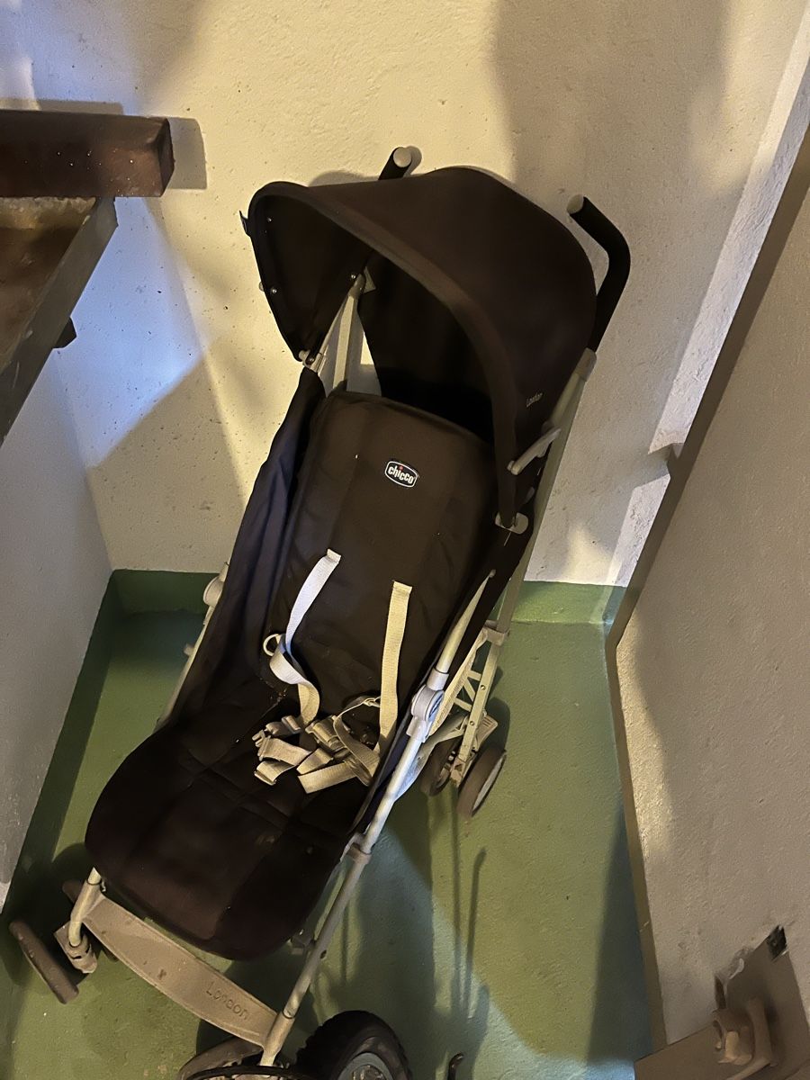 Chicco Carrozzine: Kinderwagen Chico – Usato da Adliswil venduto da rossoelmare 1