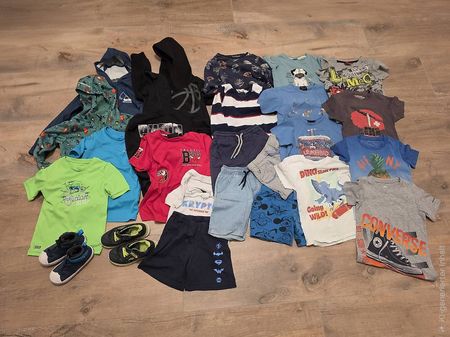 24-teiliges Kleiderset Jungs Grösse 116
