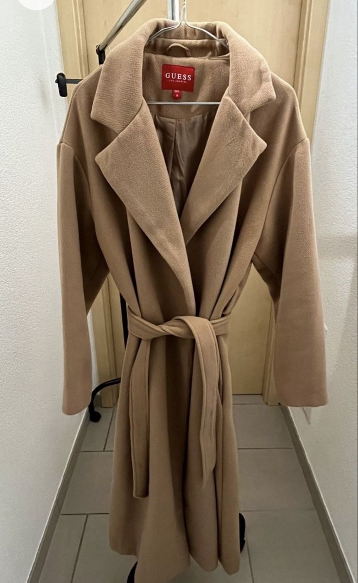 Guess Cappotti: Schicker langer Guess Mantel, Grösse M, Beige – Usato da Zürich venduto da lea_7 1
