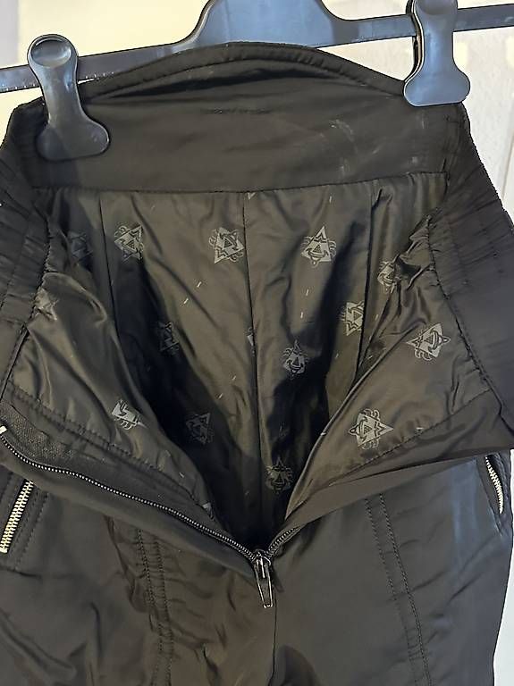 Pantaloni: Letzte Chance: coole Skihose S – Usato da Therwil venduto da jas_vpt8 2