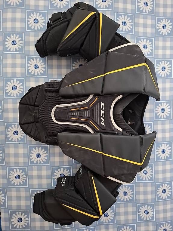 Protezioni & Imbottiture: Corazza portiere hockey – Usato da Comano venduto da stb_7y97