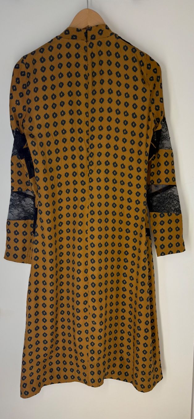 Vestiti: Seidenkleid Gr. 36 – Usato da Frauenfeld venduto da LIL_NA 7