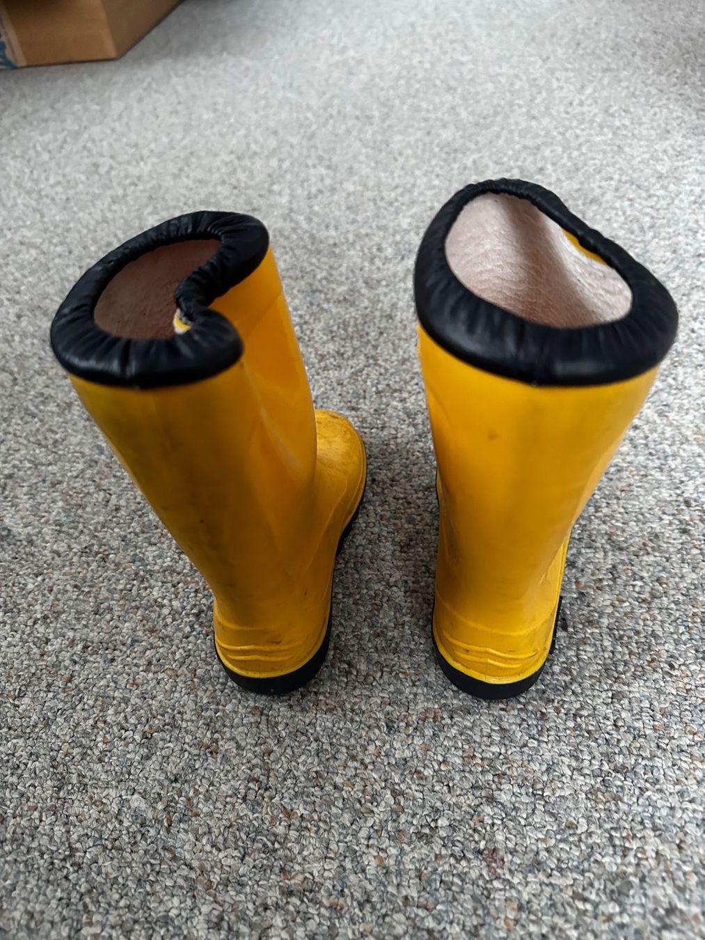 Scarpe per ragazzi: Kinder Gummistiefel Grösse 24 – Usato da Wagenhausen venduto da vintagesecondhand 2