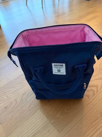 Cooler Kinderrucksack dunkelblau