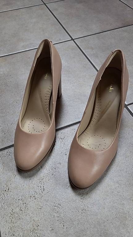 Scarpe da donna: Clarks Schuhe Gr 39 – Usato da Eglisau venduto da marasofia 3