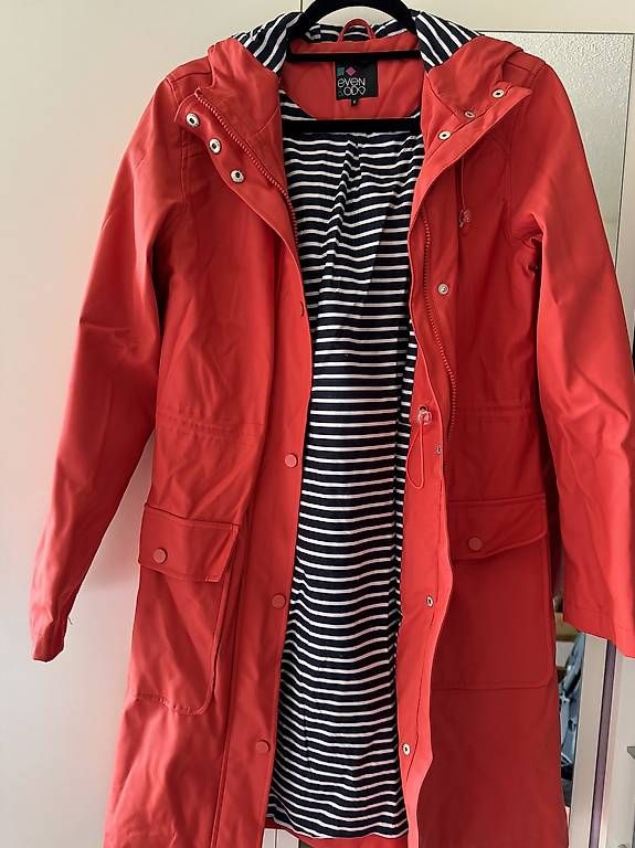 Giacche: Regenjacke Even &Odd – Usato da Winterthur venduto da julia.hofer