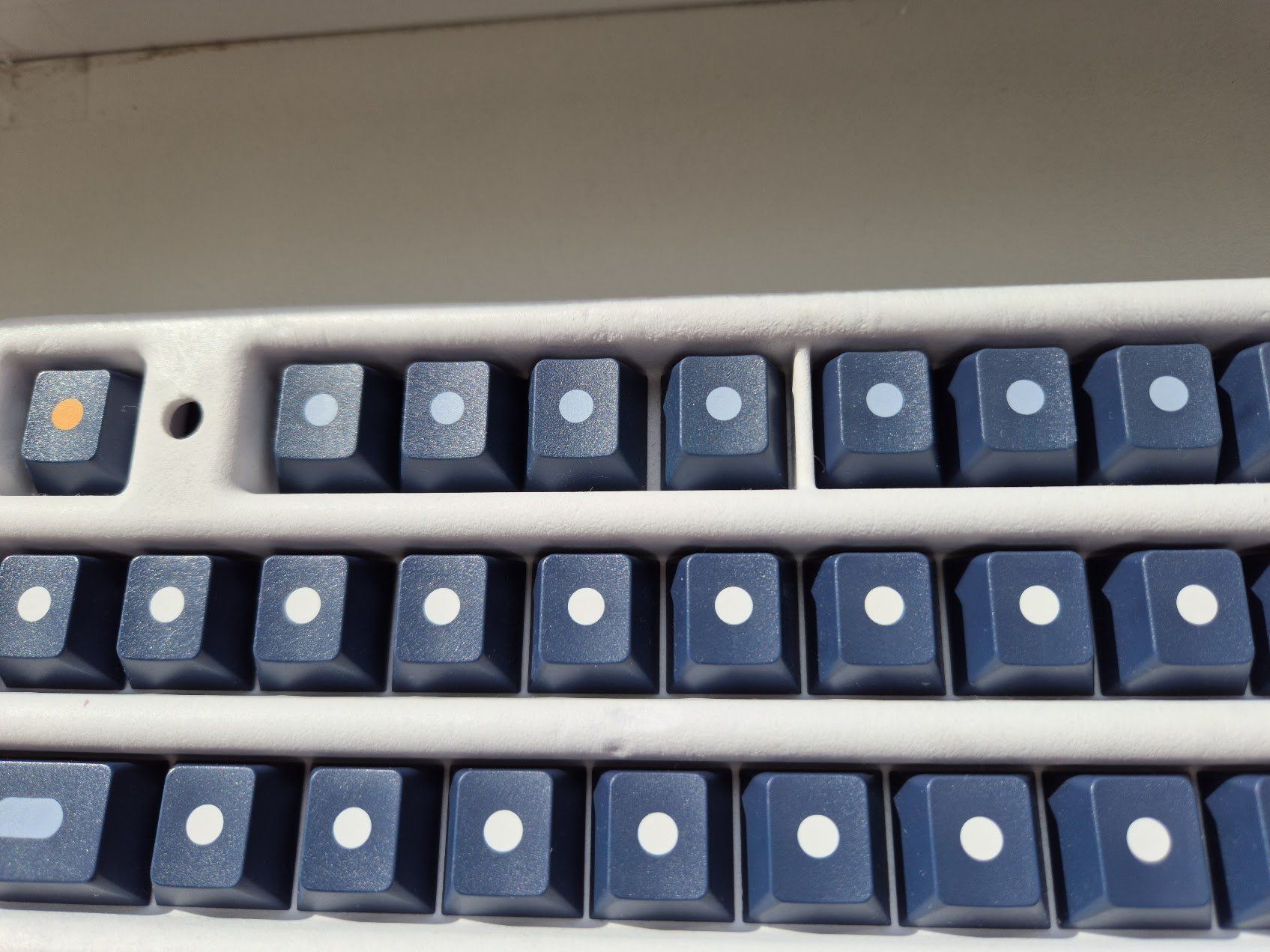 Claviers: GMK Dots 2 Dark Base Keycaps – D'occasion à Romanshorn par Rn222 6
