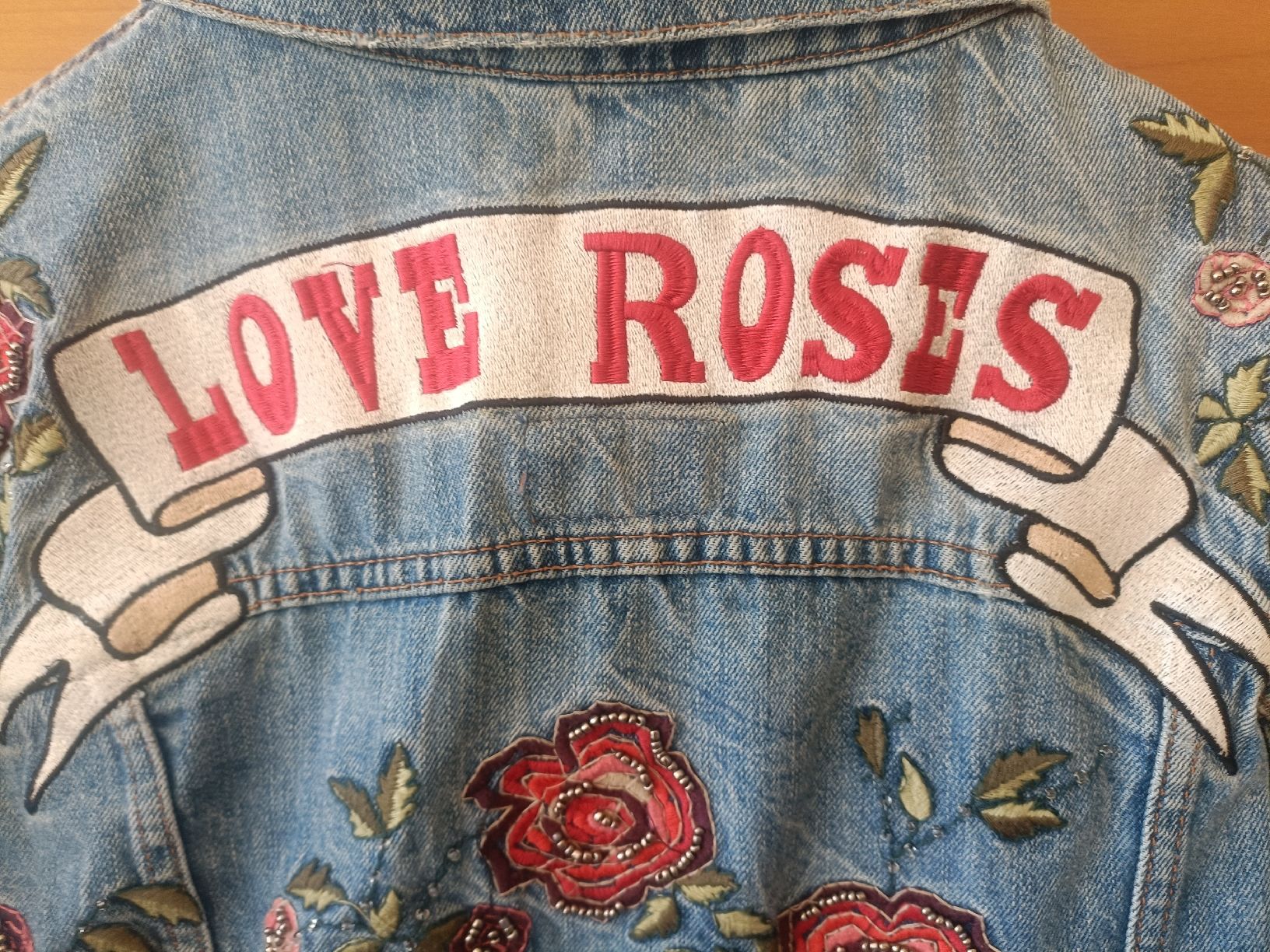 Zara Giacche: Veste en jean "Love Roses", taille M – Nuovo (secondo la descrizione) da Pringy venduto da kat_t9c7 2