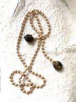 Elegante Vintage Perlenkette mit speziellem Verschluss.