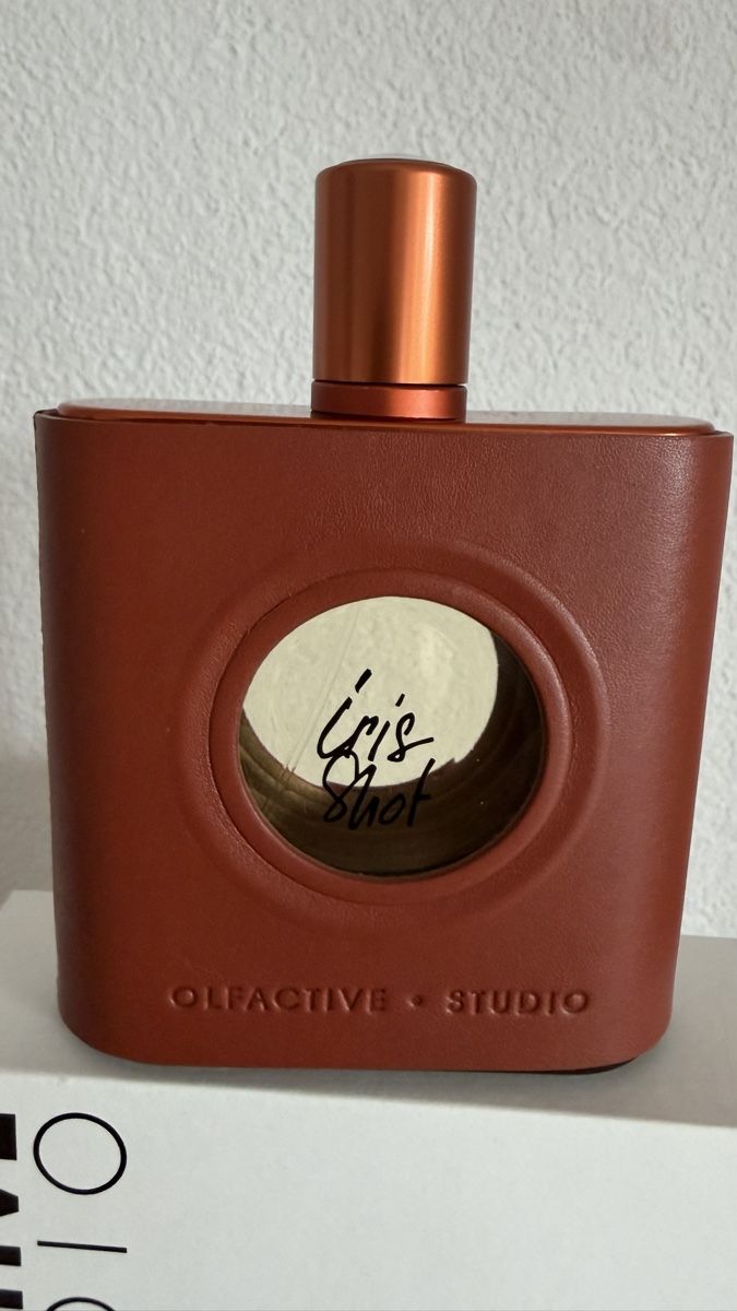 Profumi & Eau de Toilette: Olfactive Studio Iris Shot 100ml Parfum  – Usato da Sursee venduto da nst_czk2 1