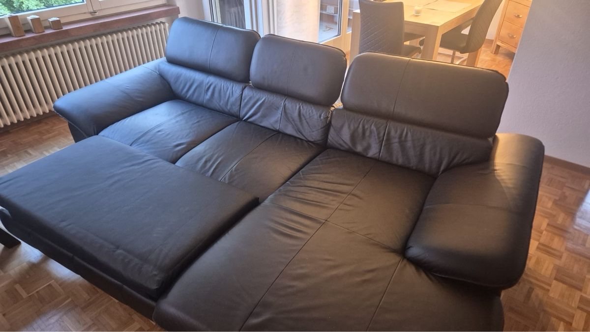 Sofas: Ecksofa schwarz 270cm x 175cm – Gebraucht aus Windisch von _sru_ 2
