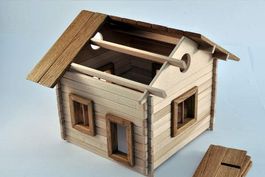 Ökologischer Holzhaus-Bausatz