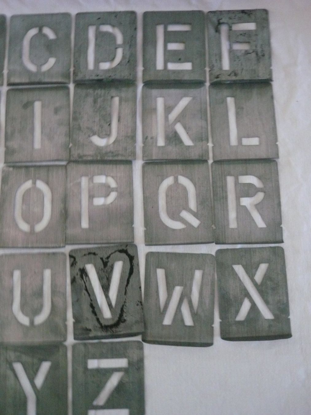 Sciablone: ABC-Buchstaben-Schablonen gross – Usato da Rotkreuz venduto da Busa17 3