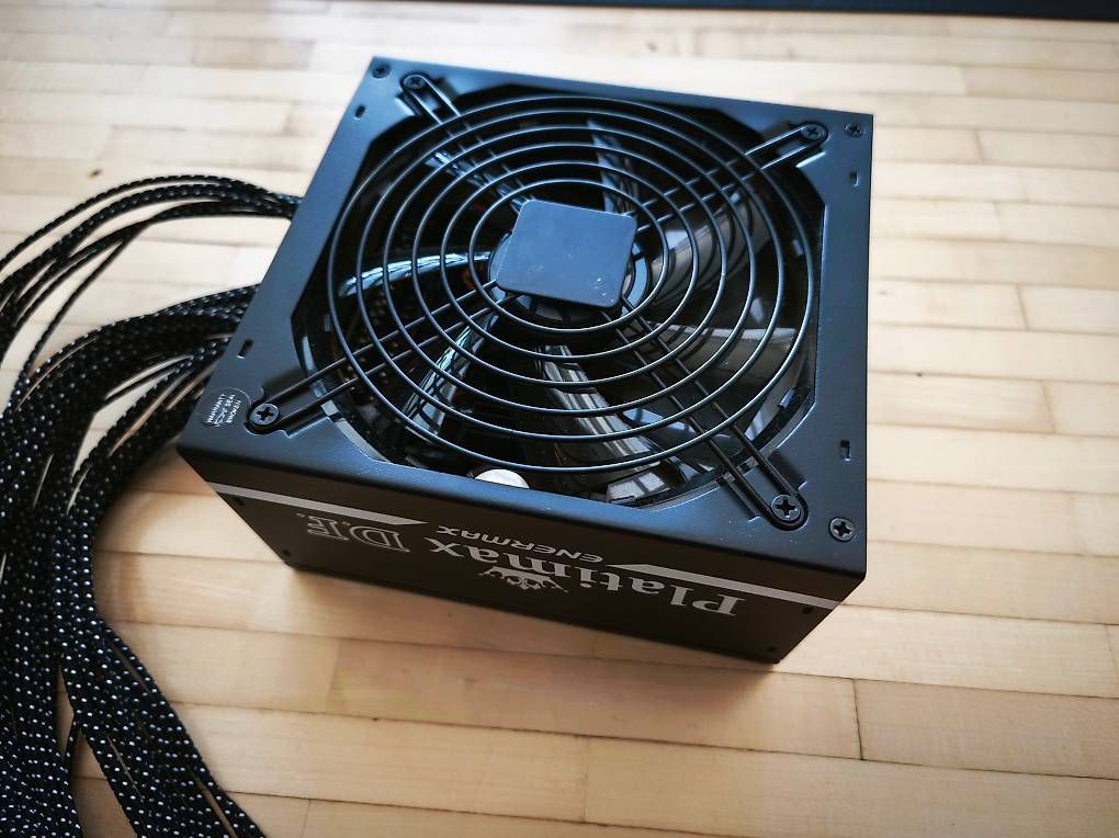Componenti elettronici: Enermax Platimax D.F. 600W  80 Plus Platinum – Usato da Winterthur venduto da messiha 1