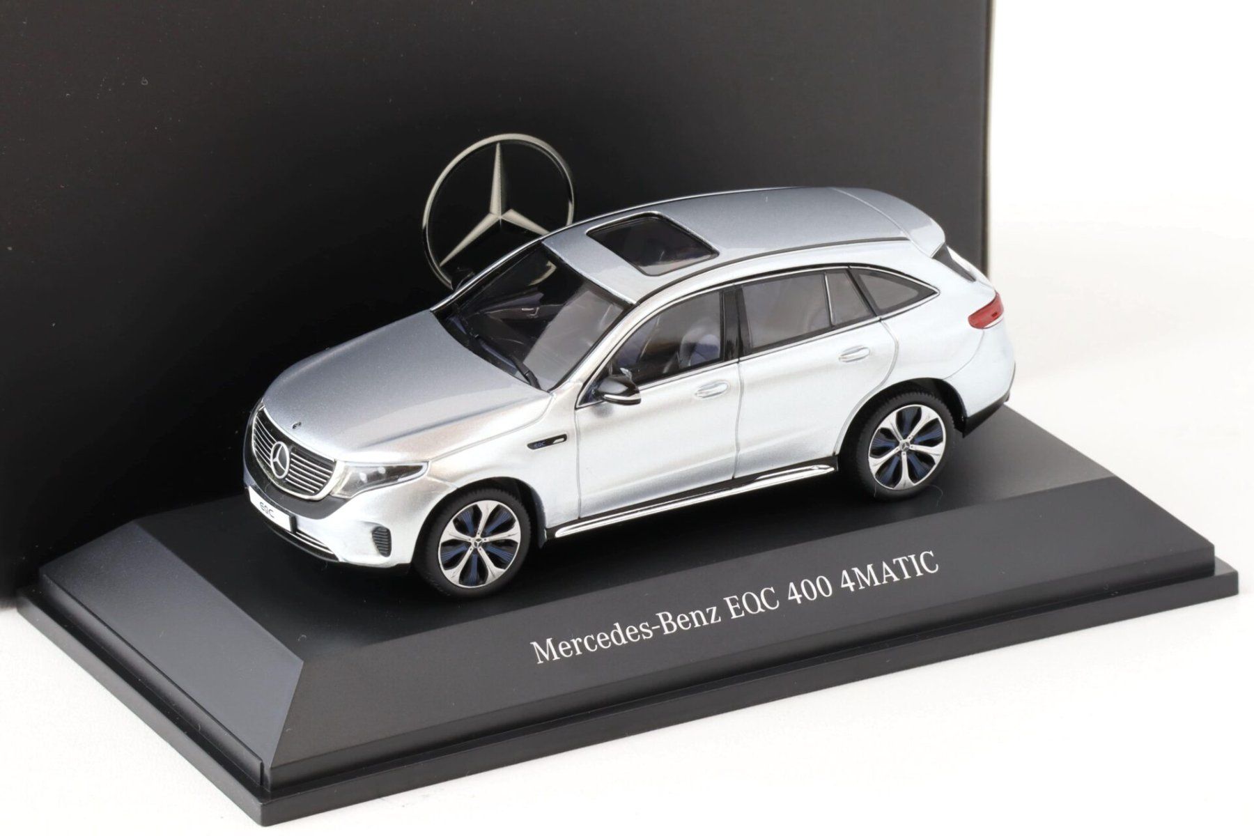 Mercedes-Benz Modellini d'auto: Mercedes-Benz EQC – Nuovo e nell'imballaggio originale da Flawil venduto da Imperiosud