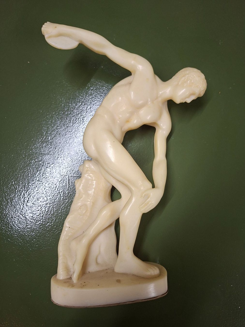 Skulpturen & Statuen: Klassische Diskuswerfer-Figur, Kunstobjekt für Kenner! – Gebraucht aus Schaffhausen von meteor7