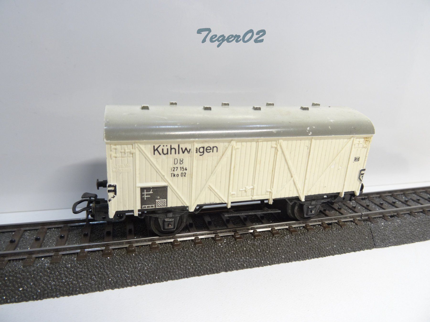 Märklin Modellini di ferrovie: Märklin. H0 4508 Kühlwagen – Usato da Hochdorf venduto da Teger02