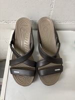 Crocs Sandalen Damen Grösse 8 braun guter Zustand