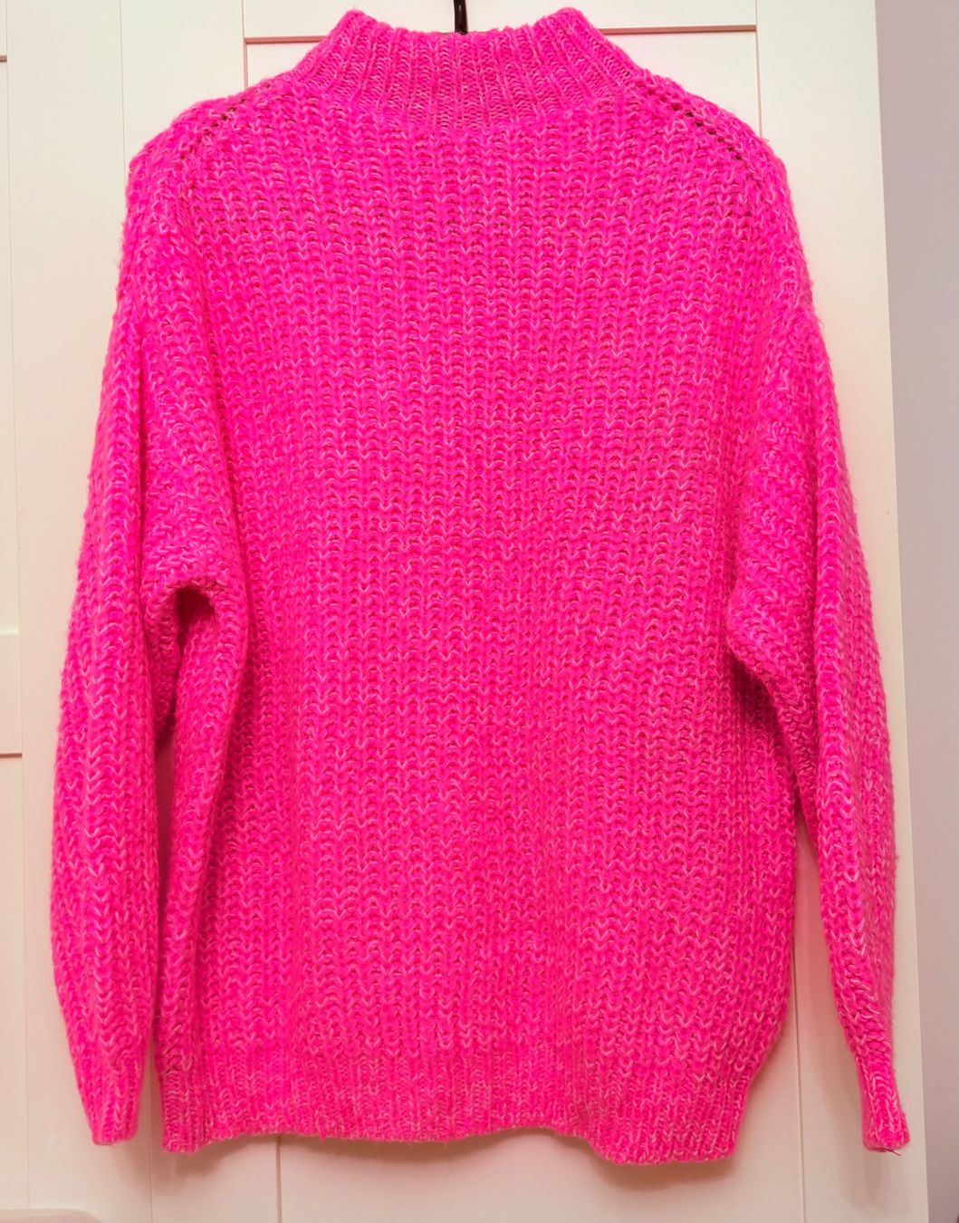 Maglioni & Felpe: • Pinker Pullover • – Usato da Basel venduto da mendoza13