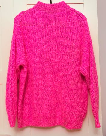 • Pinker Pullover •