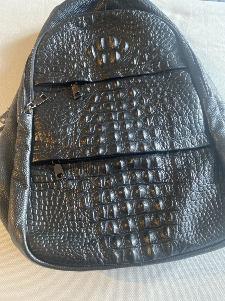 Zaini: Echtlederrucksack in schwarzer Kroko-Optik, NEU! – Nuovo (secondo la descrizione) da Bern venduto da YanickZ 1