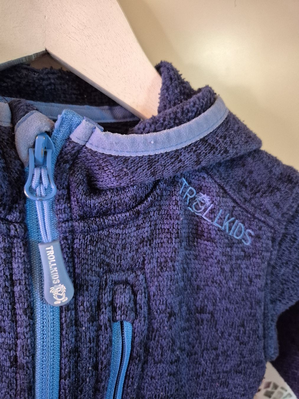 Trollkids Vestes & Manteaux: Trollkids Jacke Blau Gr. 104 – D'occasion à Wynigen par La_Talpa 1