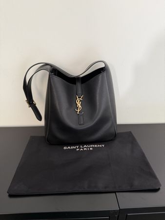 Saint Laurent YSL Le 5 à 7 Hobo Tasche Schwarz Leder Gold