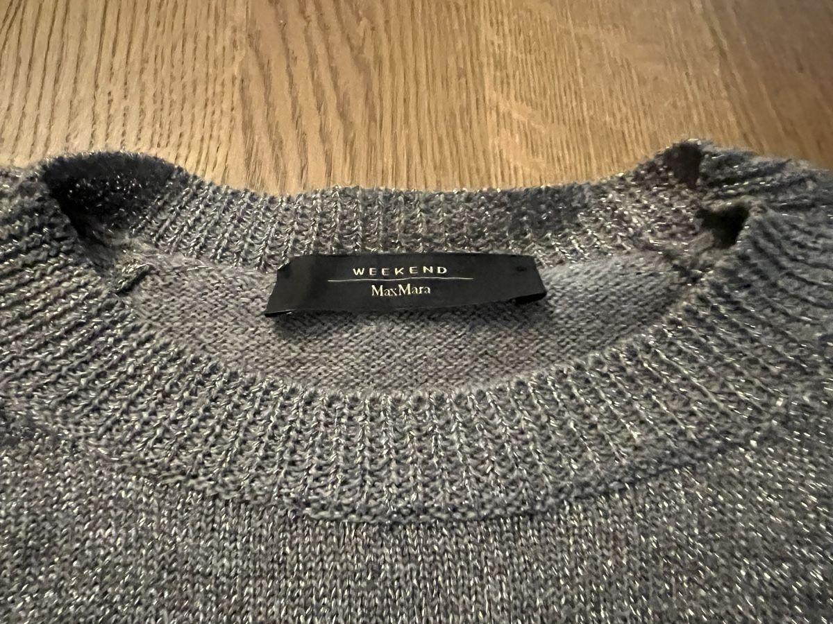 Max Mara Pulls & Sweat-shirts: Max Mara Weekend Pullover mit Metallic-Effekt – Grau/Silber – Neuf (Voir description) à Ebmatingen par dartim 1