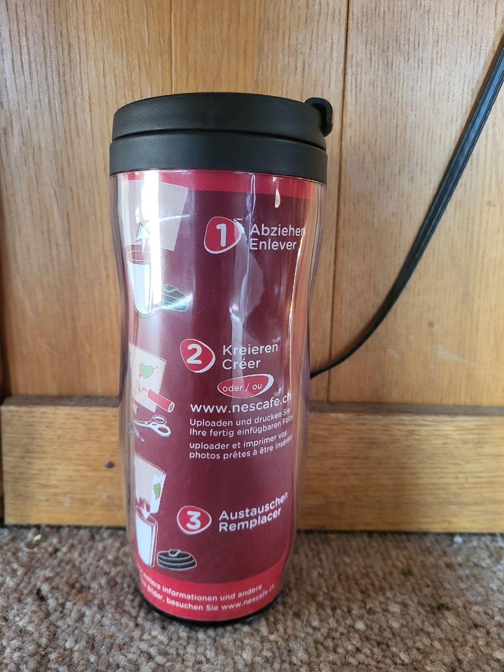 Tasses: Nescafé Becher – Neuf (Voir description) à Zweisimmen par Adorable